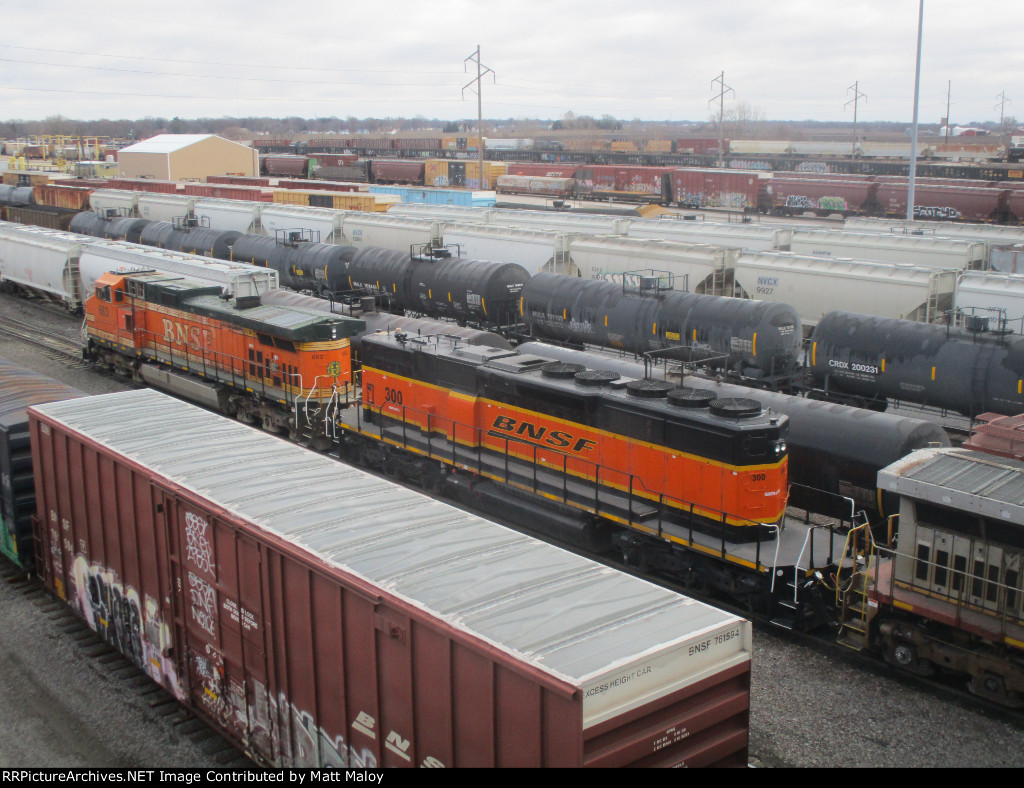 BNSF 663